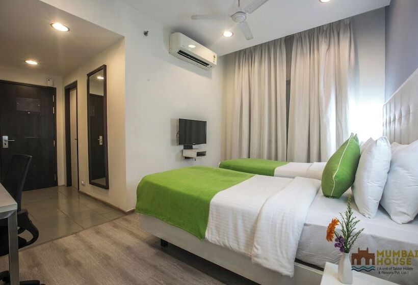 Номер Deluxe, Mumbai House Airoli, Navi Mumbai