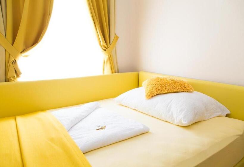 带共用浴室的标准房间, Very Central, 5 Min To City Center, Self Check In