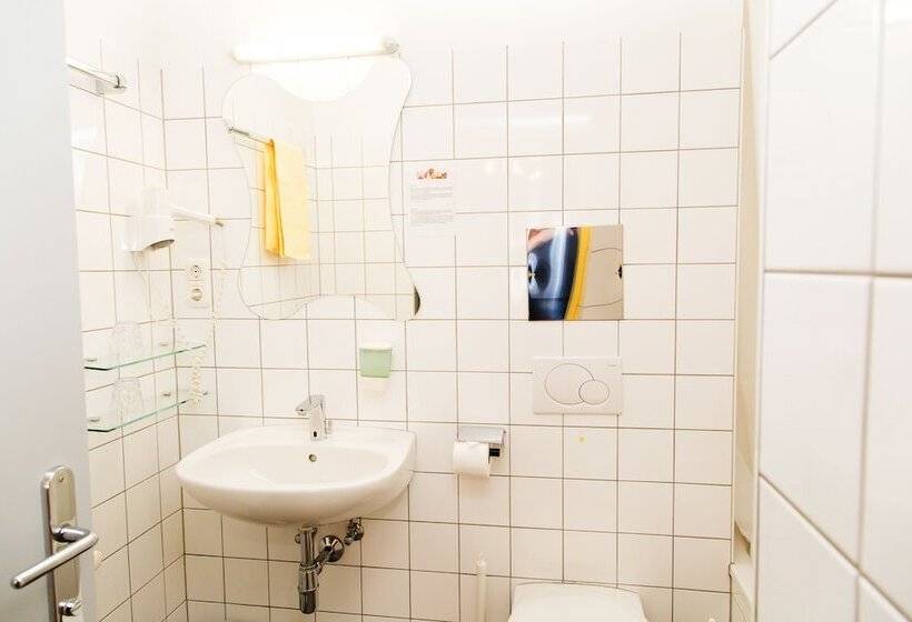 豪华三人间, Very Central, 5 Min To City Center, Self Check In