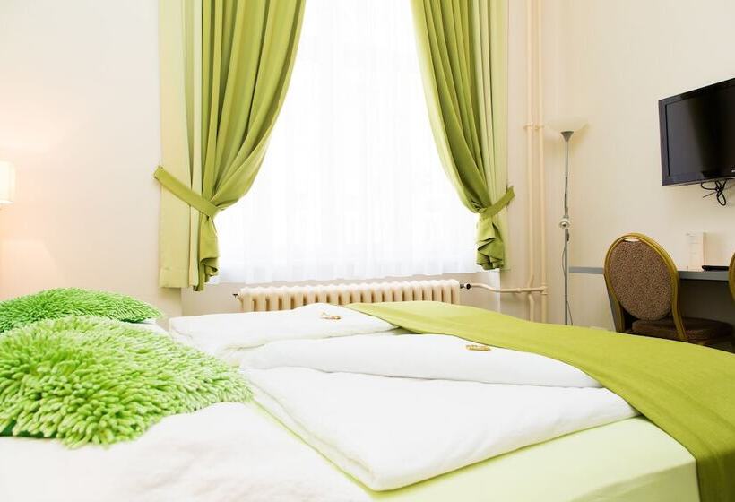 豪华三人间, Very Central, 5 Min To City Center, Self Check In