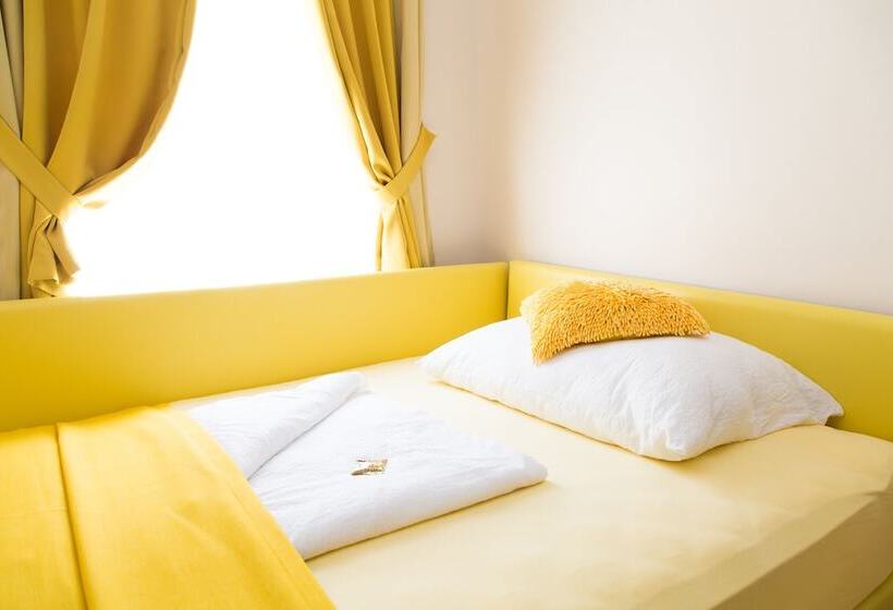 带共用浴室的标准房间, Very Central, 5 Min To City Center, Self Check In