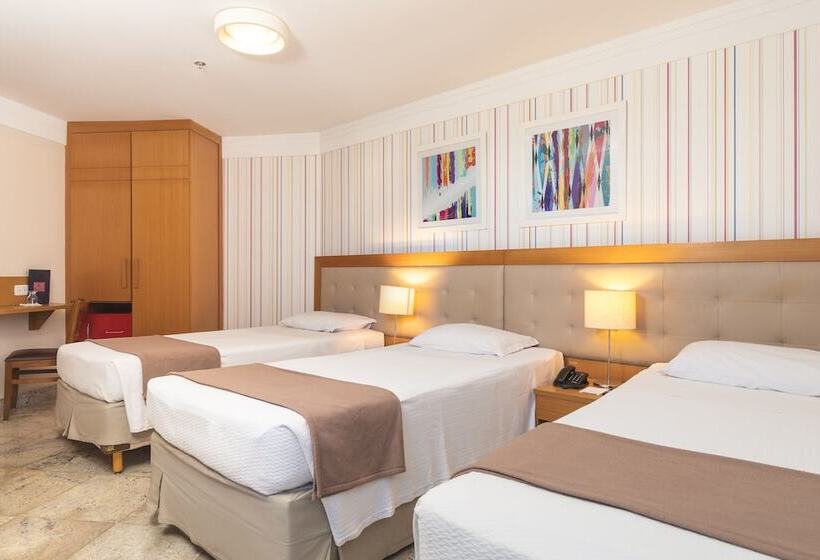 标准三人间, Royal Urban Macae