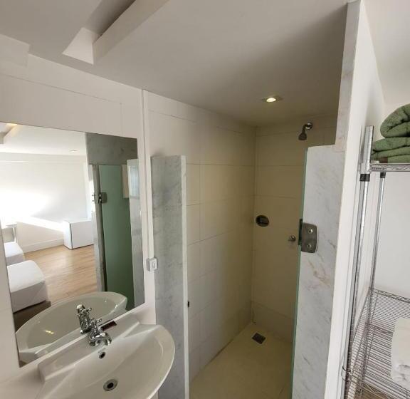 سوییت جونیور, Sant  Martre