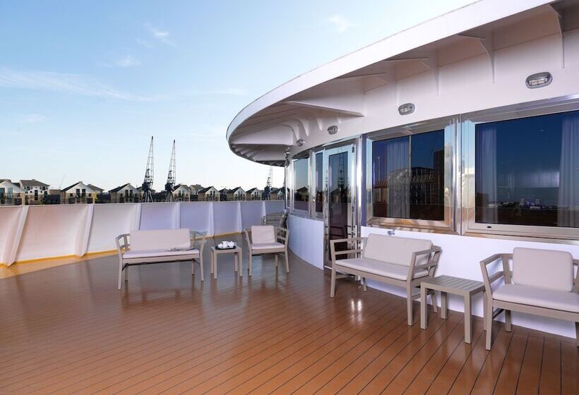 סוויטה אקזקיוטיב, Sunborn London Yacht