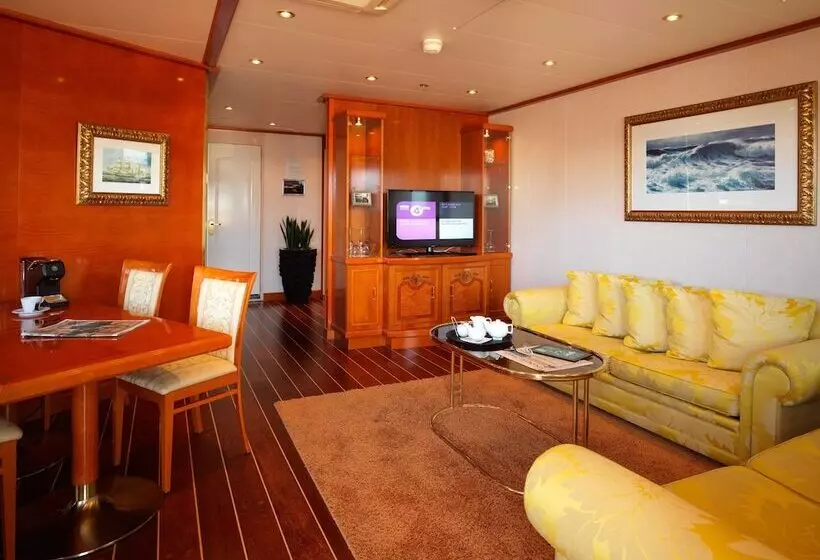 エクゼクティブスイート, Sunborn London Yacht
