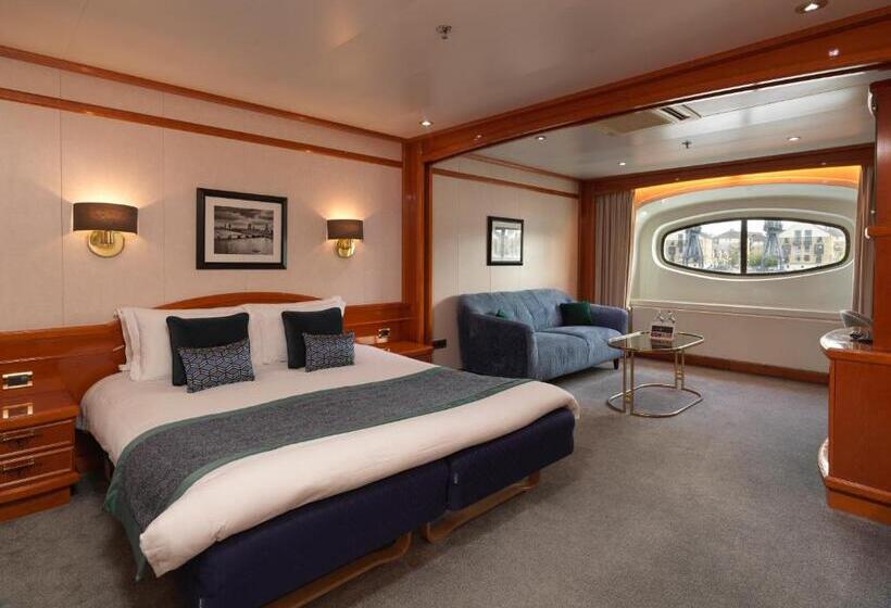 חדר קלאסי מיטת קינג סייז, Sunborn London Yacht