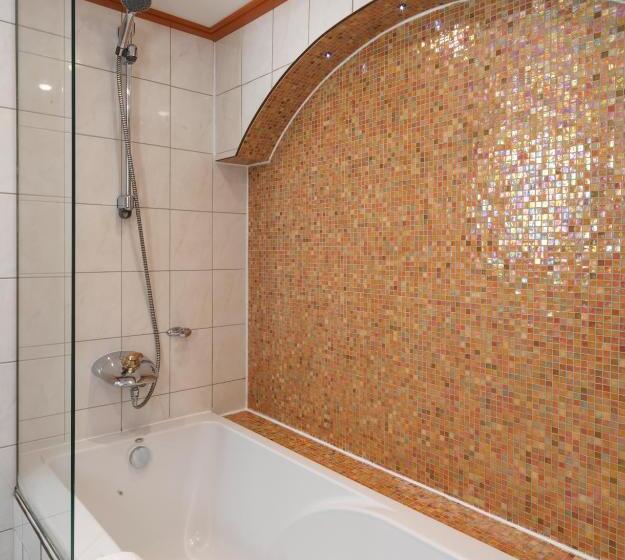 סוויטת ג'וניור םע נוף, Sunborn London Yacht