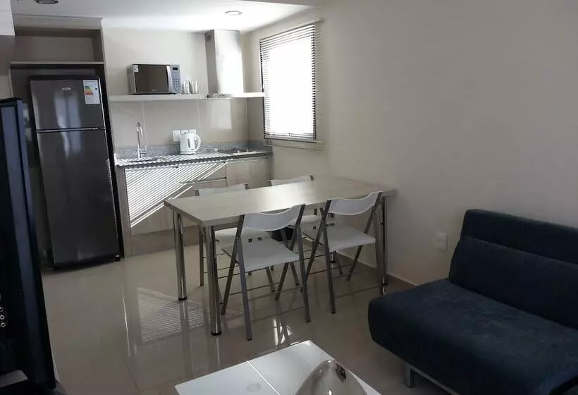 1 Bedroom Apartment