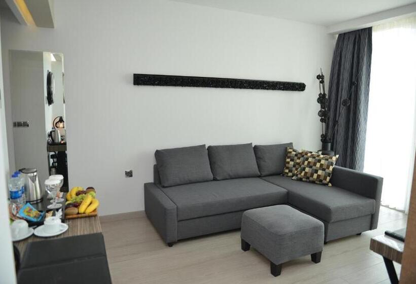 سوییت جونیور, Yalova Lova Hotel & Spa Yalova