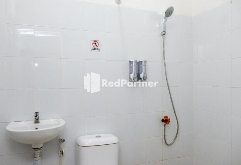 Номер Стандарт, Sahabat Pantai Guest House Mitra Reddoorz