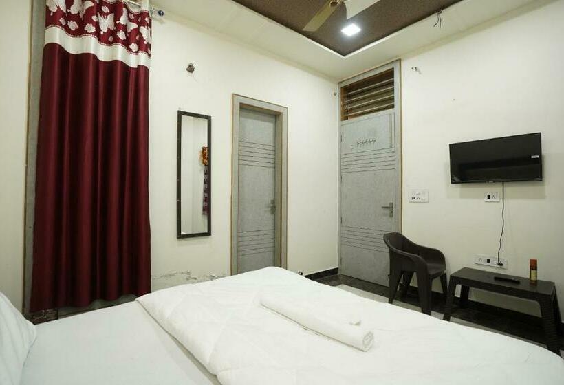 デラックスルーム, Virasat Palace