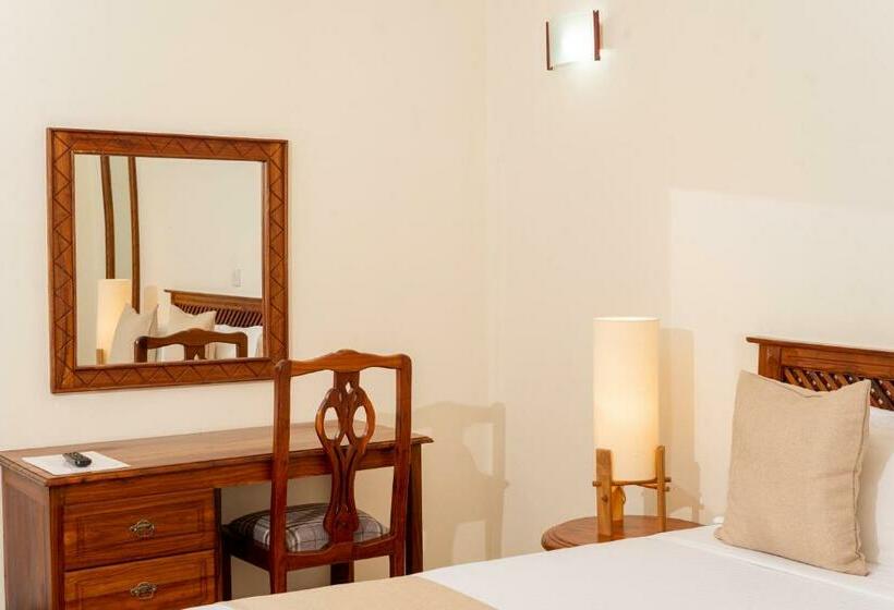 اتاق لوکس یک تخته, Forest Hill