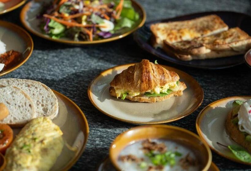 חדר סטנדרט, Hyatt Centric Kota Kinabalu