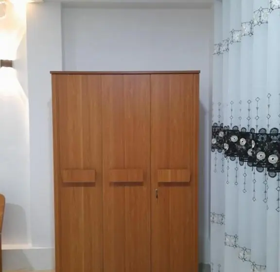 اتاق لوکس سه تخته, Shan Resort