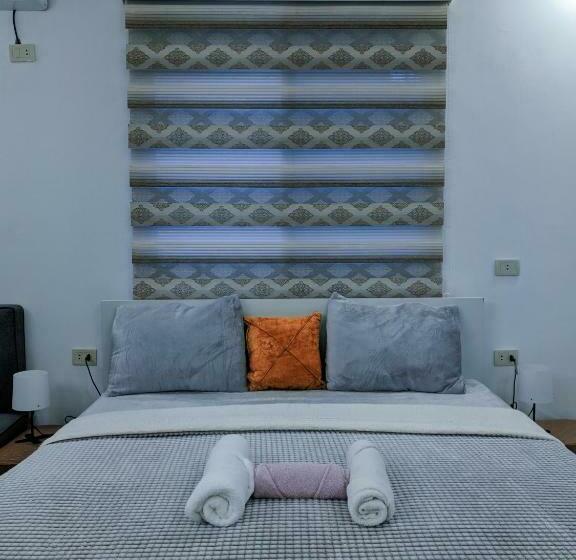 اتاق اکونومی, Full Panorama Jerash