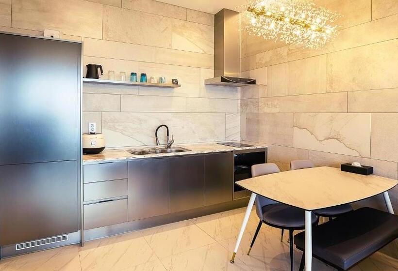 豪华房间, Ganghwa Elijah Resort