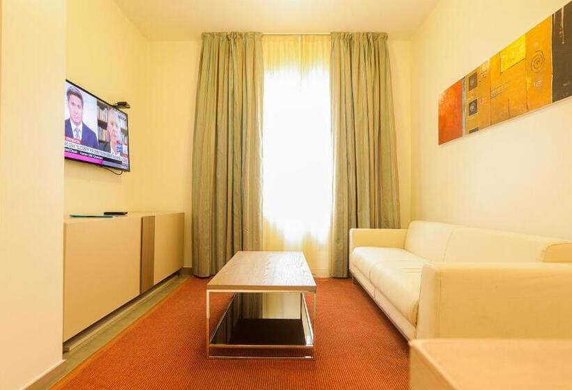 سوییت لوکس, Heliconia Park   Port Harcourt