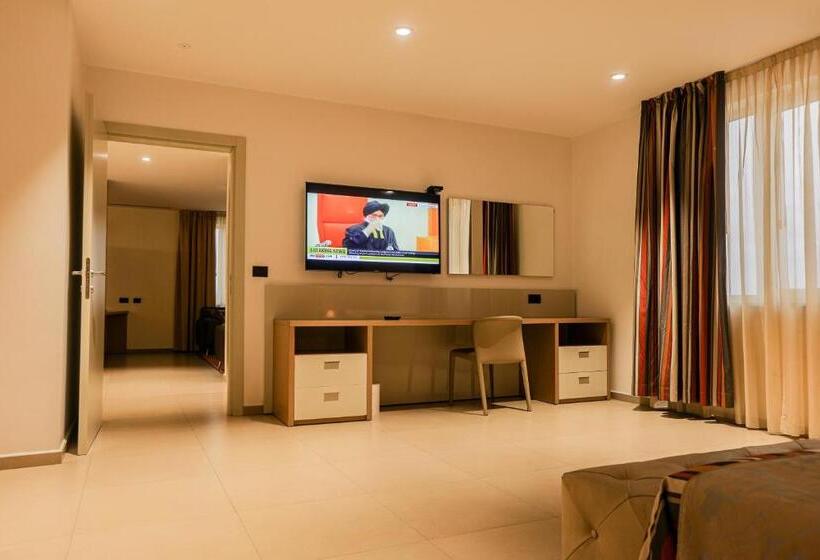 سوئیت پرزیدنت, Heliconia Park   Port Harcourt