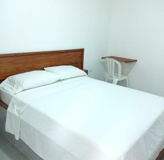 标准间, San Adolfo