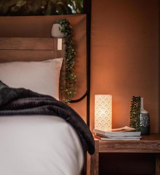 Standard Tent, Poinciana At Cooee Bay