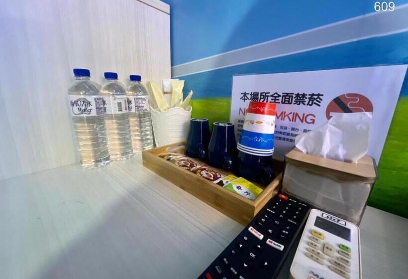 اتاق راحتی سه تخته, 柯賓悠活行館