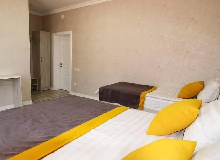 اتاق استاندارد سه نفره, Bayotel