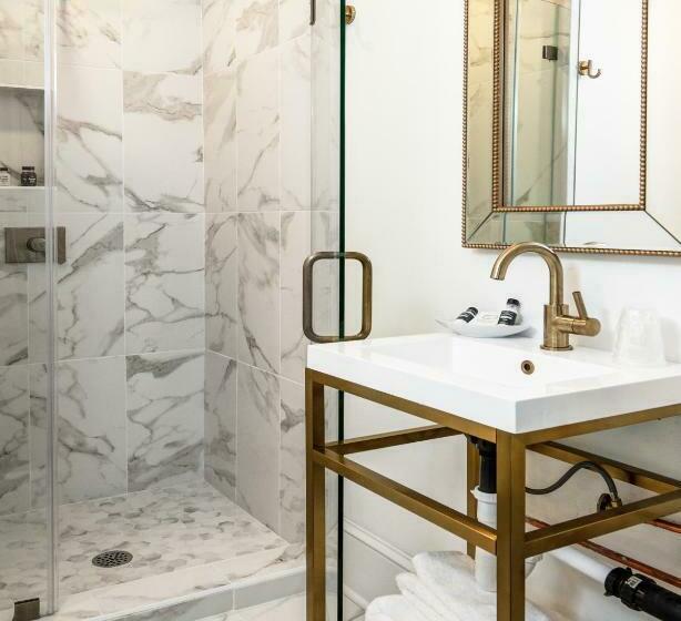 디럭스 룸, The Peninsula