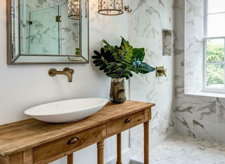 غرفة قياسية سرير كينج, The Peninsula