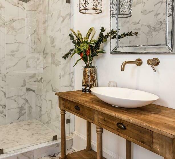 디럭스 룸, The Peninsula