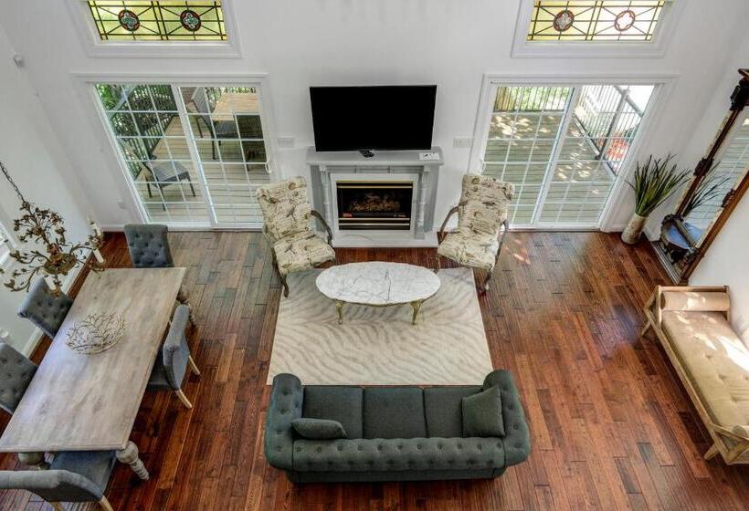 디럭스 트리플 룸, The Peninsula