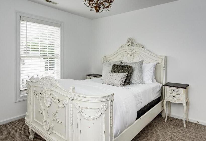 غرفة ديلوكس ثلاثية, The Peninsula