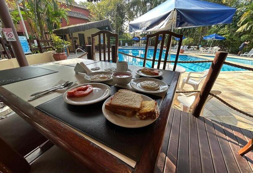 דירת חדר נוף לגינה, Fabuloso Flat 225, 2 Piscinas Climatizadas, Sky Com 170 Canais,tv Com Xbox, Internet Particular 500m