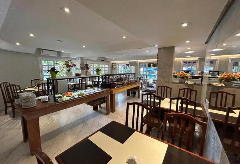 דירת חדר נוף לגינה, Fabuloso Flat 225, 2 Piscinas Climatizadas, Sky Com 170 Canais,tv Com Xbox, Internet Particular 500m