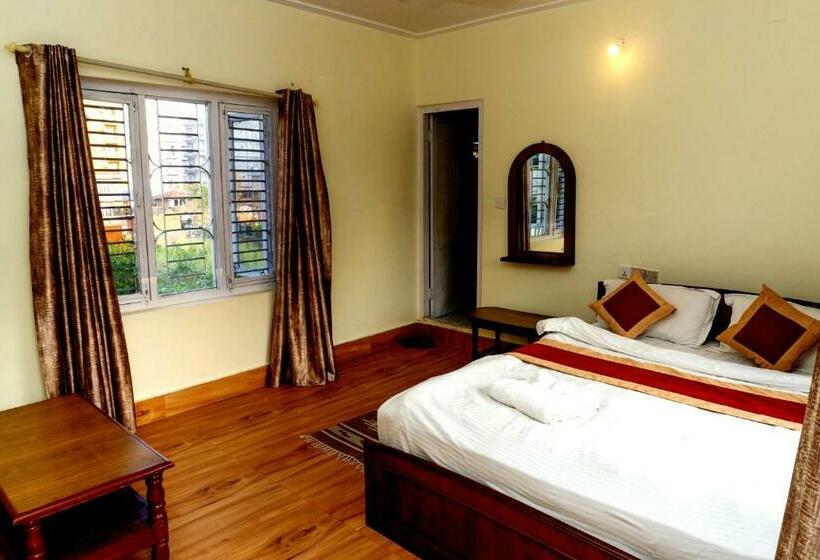 اتاق استاندارد, Homeland And Restaurant