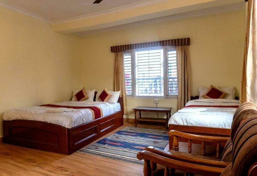 اتاق سوپریور, Homeland And Restaurant