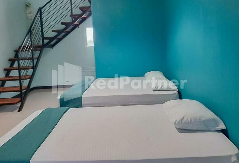 Семейный Номер Deluxe, Syariah Safar Guest House Mitra Reddoorz