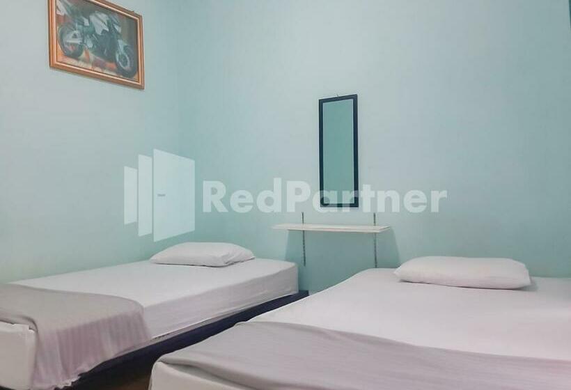 Стандартный Номер Кровать Кинг, Syariah Safar Guest House Mitra Reddoorz