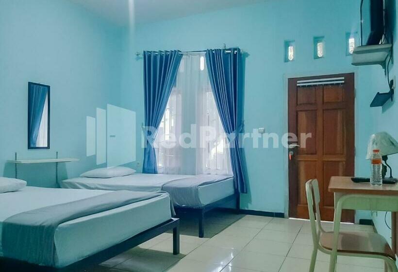 Стандартный Номер Кровать Кинг, Syariah Safar Guest House Mitra Reddoorz