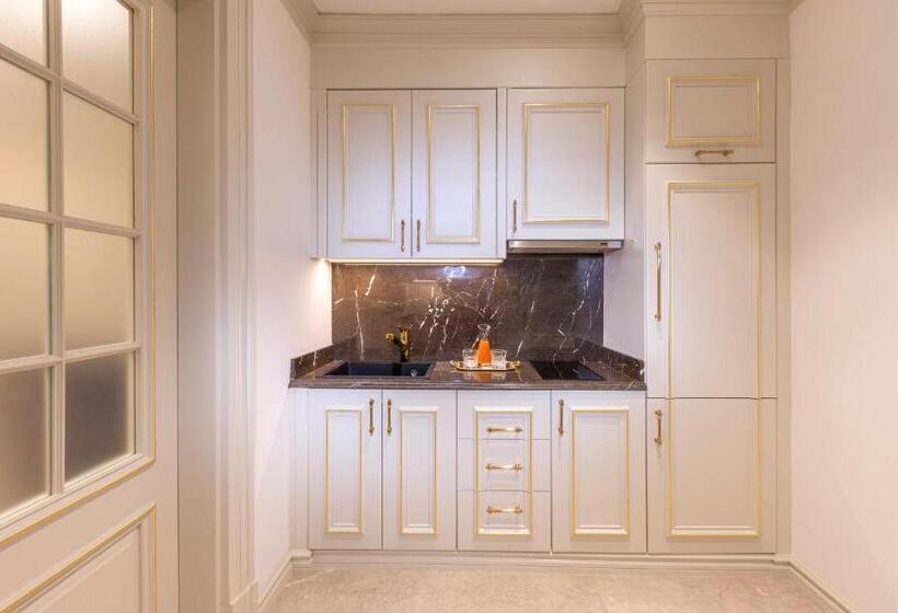 سوئیت پرزیدنت, Wellness Park Hotel Turon