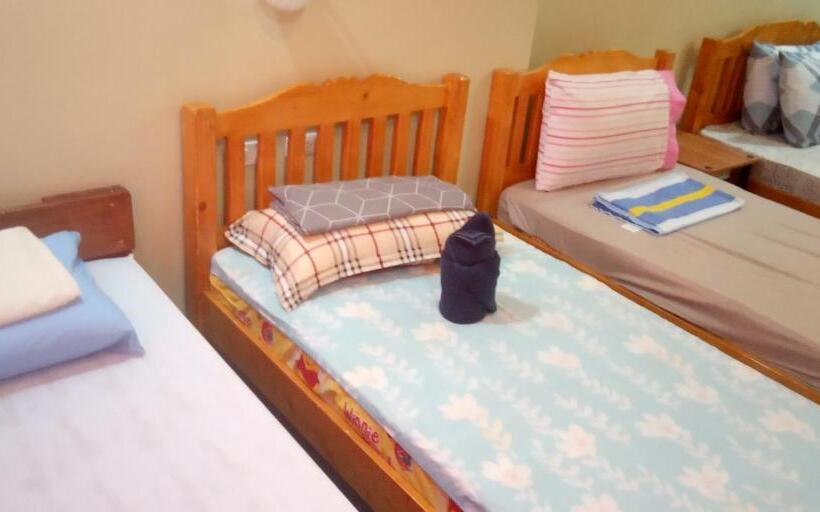 آپارتمان 2 خوابه, Hub Backpackers Hangout