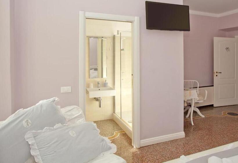 Номер Стандарт, B&b Elisir