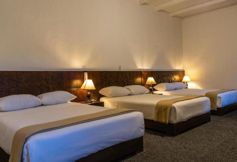 اتاق استاندارد سه نفره, La Xalca Hotel Asociado Casa Andina
