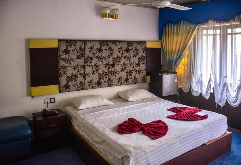 اتاق استاندارد با چشم‌انداز دریا, River View Banquet & Resort