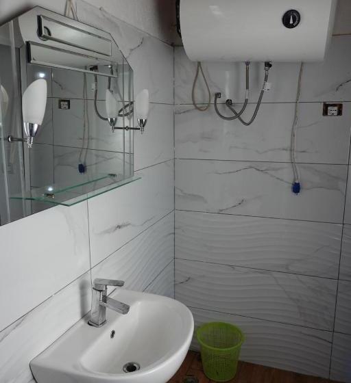 חדר בסיסי לשלושה, Guesthouse Arber