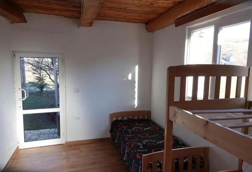Standard Neljän Hengen Huone, Guesthouse Arber