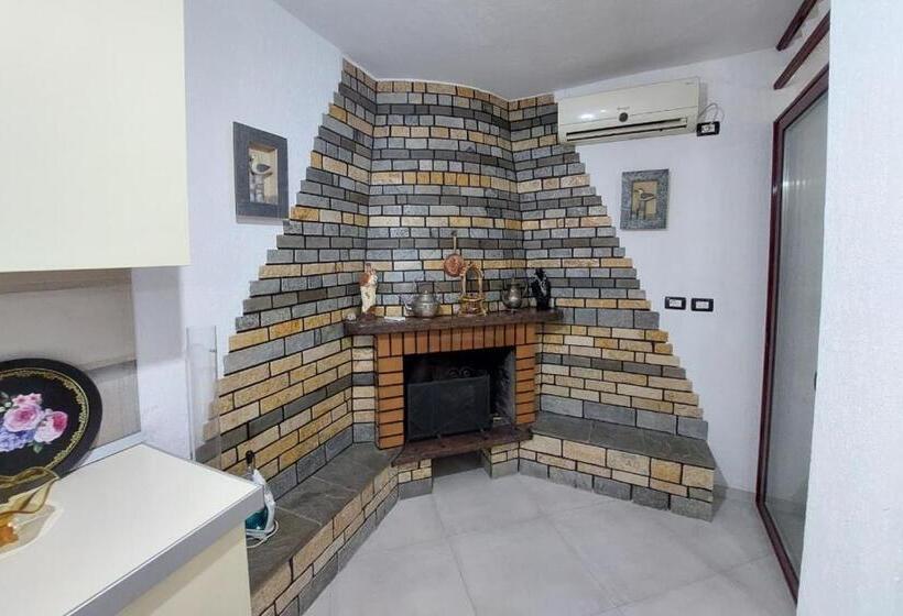 דירת חדר, Villa Heljos Apartaments