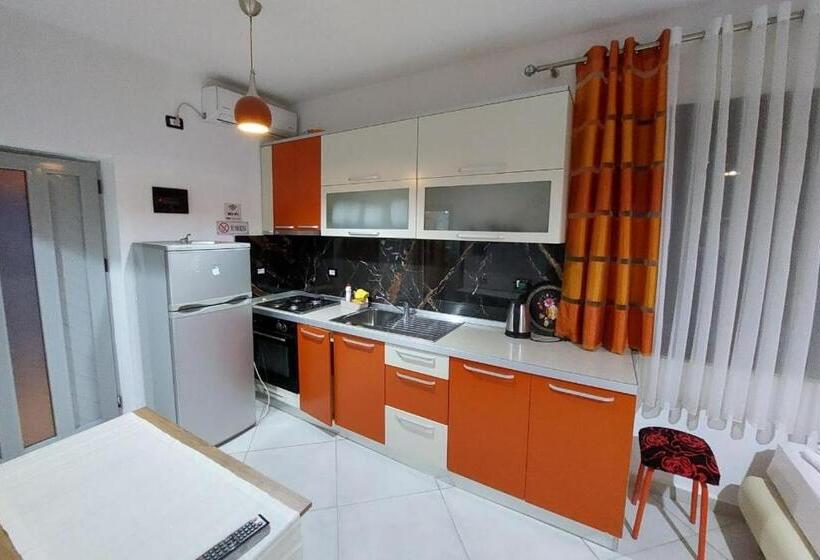 דירת חדר, Villa Heljos Apartaments