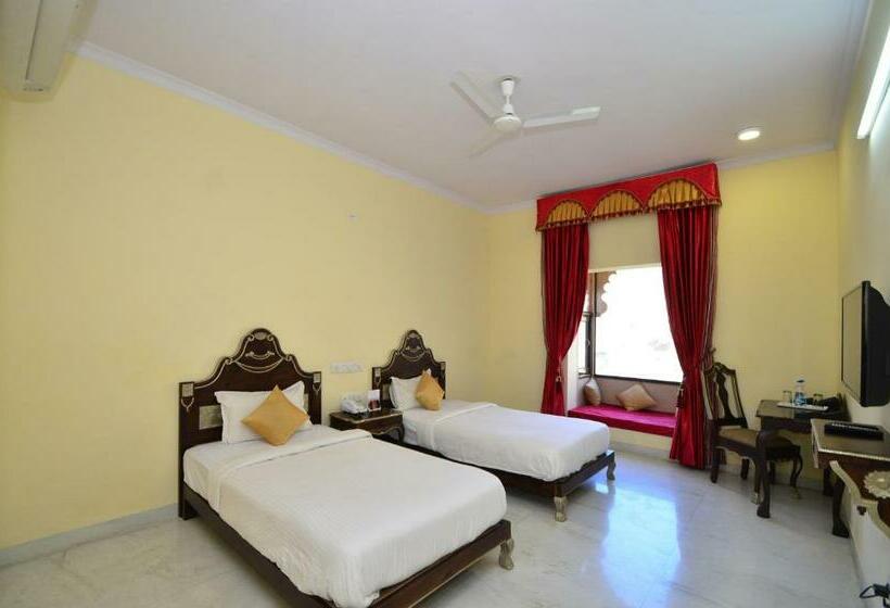 Family Suite, Aaram Baagh   A Luxury Nature Resort