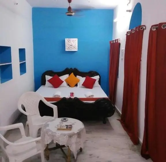 Quarto standard, Poonam Pushkar