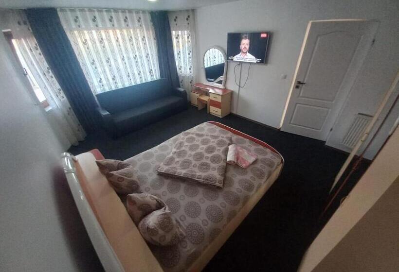 آپارتمان 2 خوابه, Pensiunea Bebe